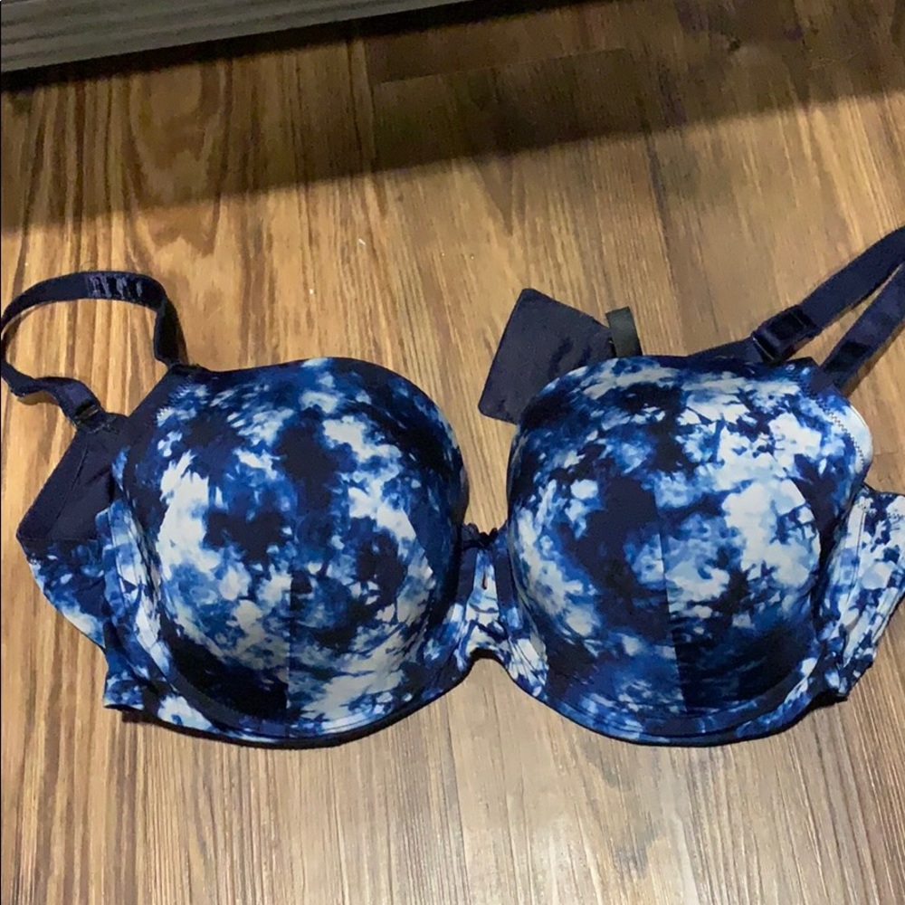 Tie die bra
